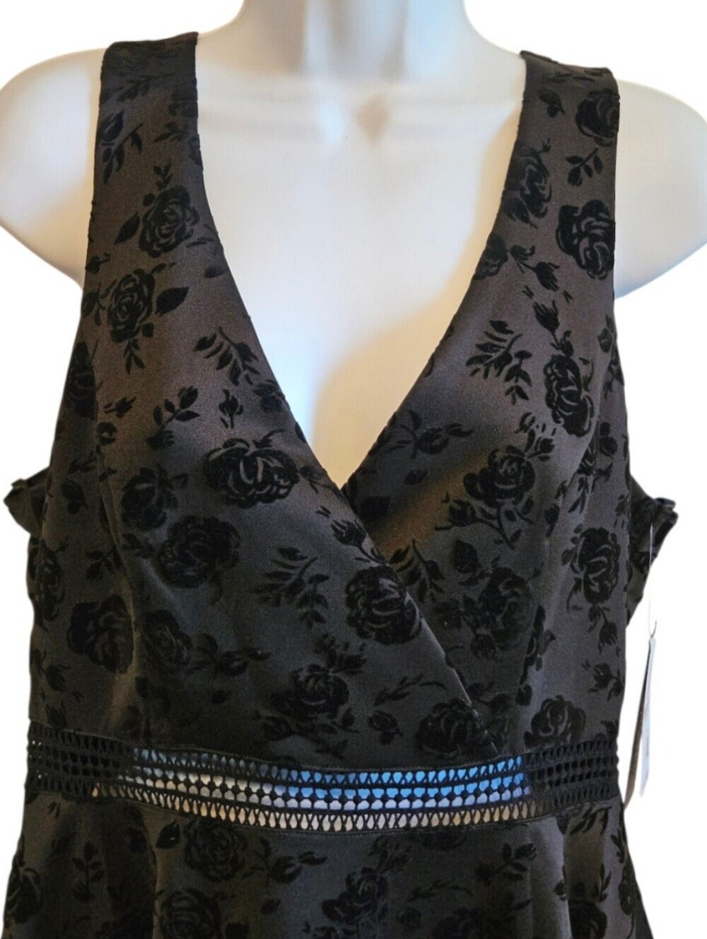 0076 City Studio Black Velvet Rose Mini Dress Cutout Waist Whimsigoth New Sz 15 - Picture 2 of 14